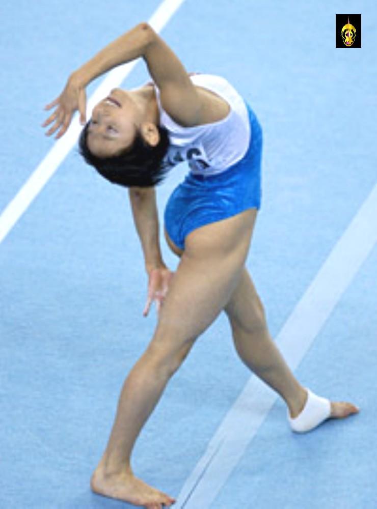 Zhang Nan! "Squeeze My Tight SXS Sorority Butt!" 