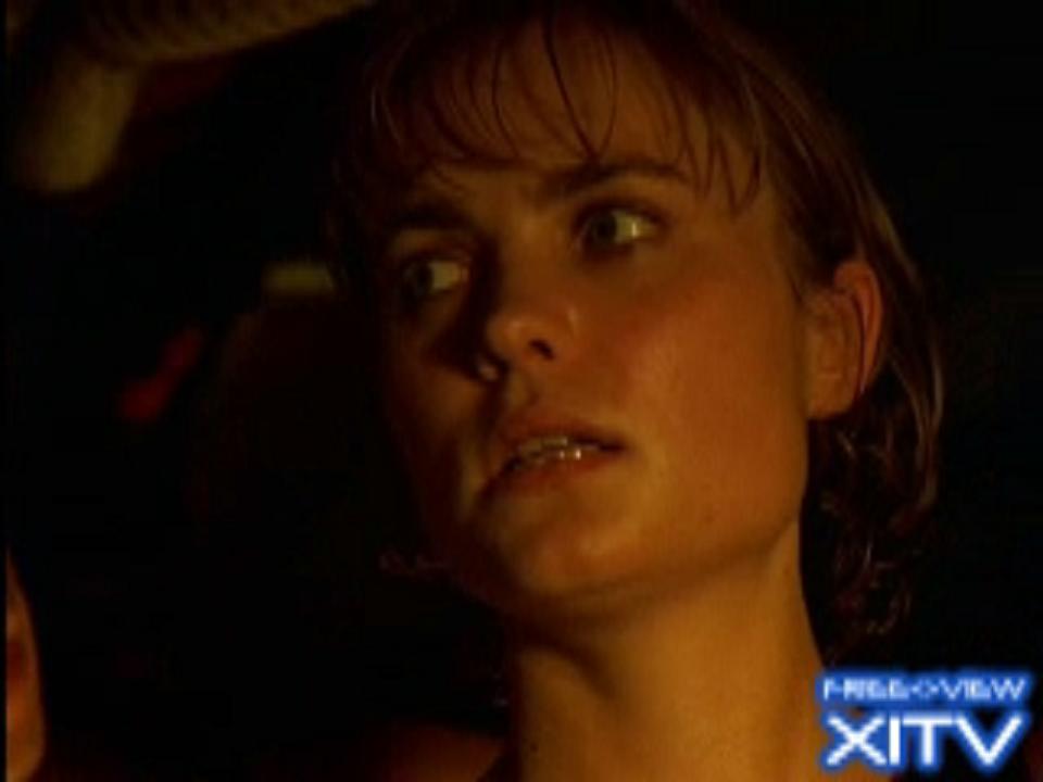 Free Movies Show List #4 Featuring PITCH BLACK Starring Radha Mitchell And Claudia Black! Watch Many More Great Films On XITV FREE <> VIEW™