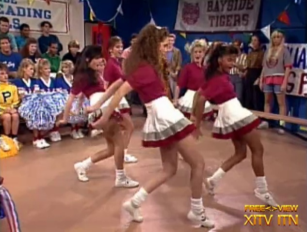 XITV FREE <> VIEW� Saved By The Bell! Starring Elizabeth Berkley, Tiffani Amber Thiessen, and Lark Voorhies!