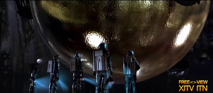 XITV FREE <> VIEW�  "The Sphere!" Starring Sharon Stone, Dustin Hoffman, Samuel L. Jackson, and Liv Shriever! XITV Is Must See TV! 